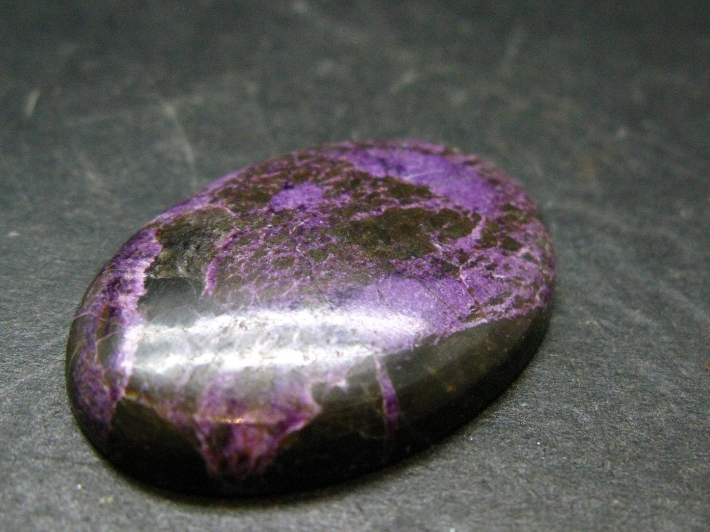 Rare Stichtite Cabochon from Australia - 1.3" - 6.0 Grams