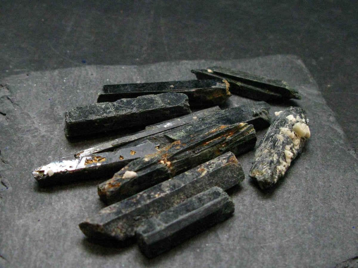Lot of 10 Rare Aegirine Crystals From Malawi - 36.97 Grams