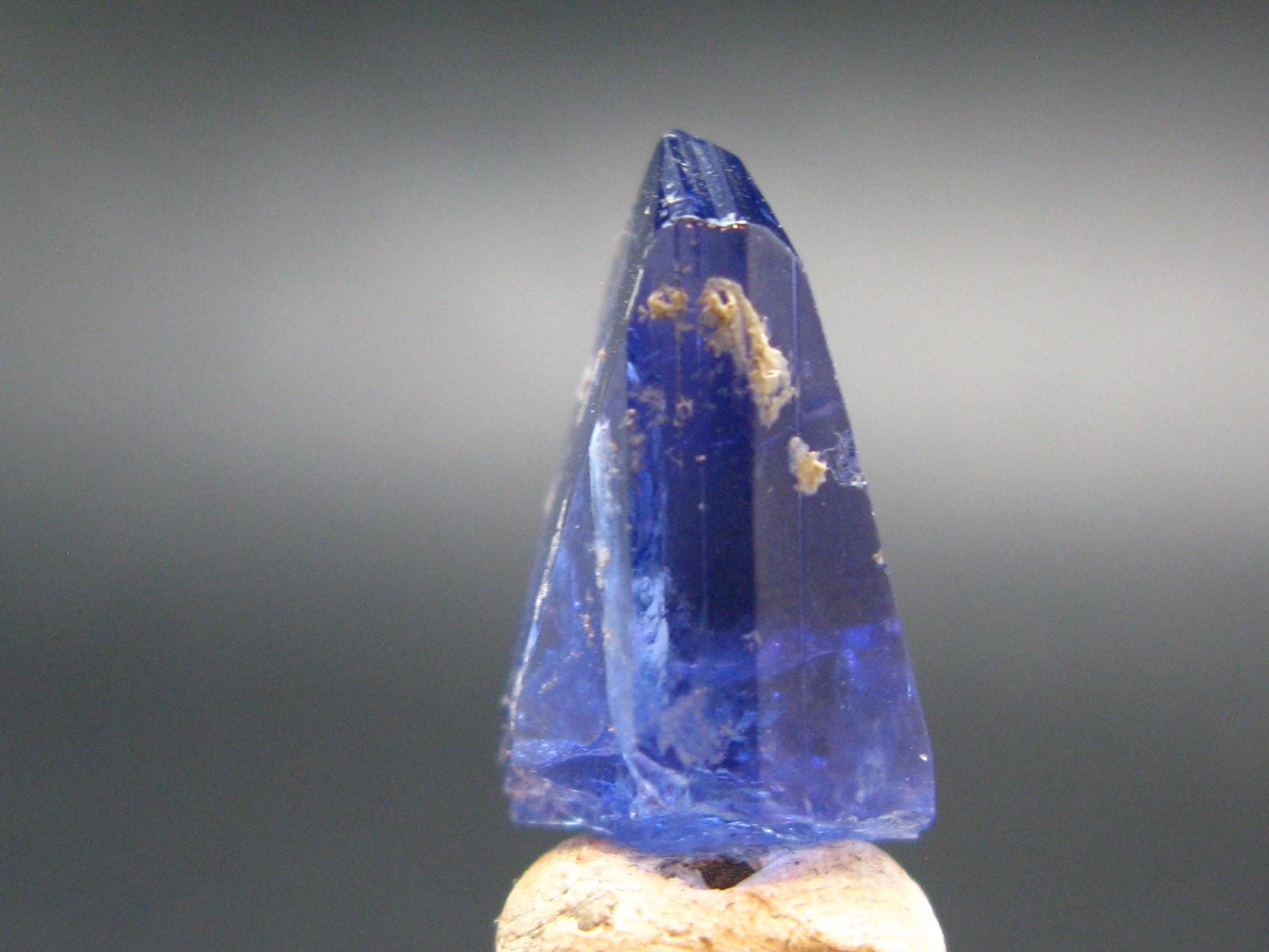 Fine Gem Tanzanite Zoisite Crystal From Tanzania - 17.0 Carats - 0.7"