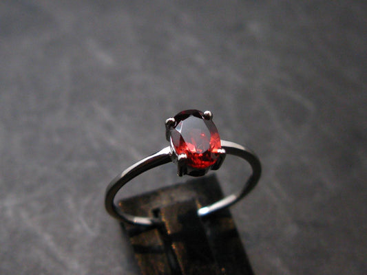 Natural Round Faceted Red Garnet Sterling Silver Ring - Size 6.25 - 1.07 Grams