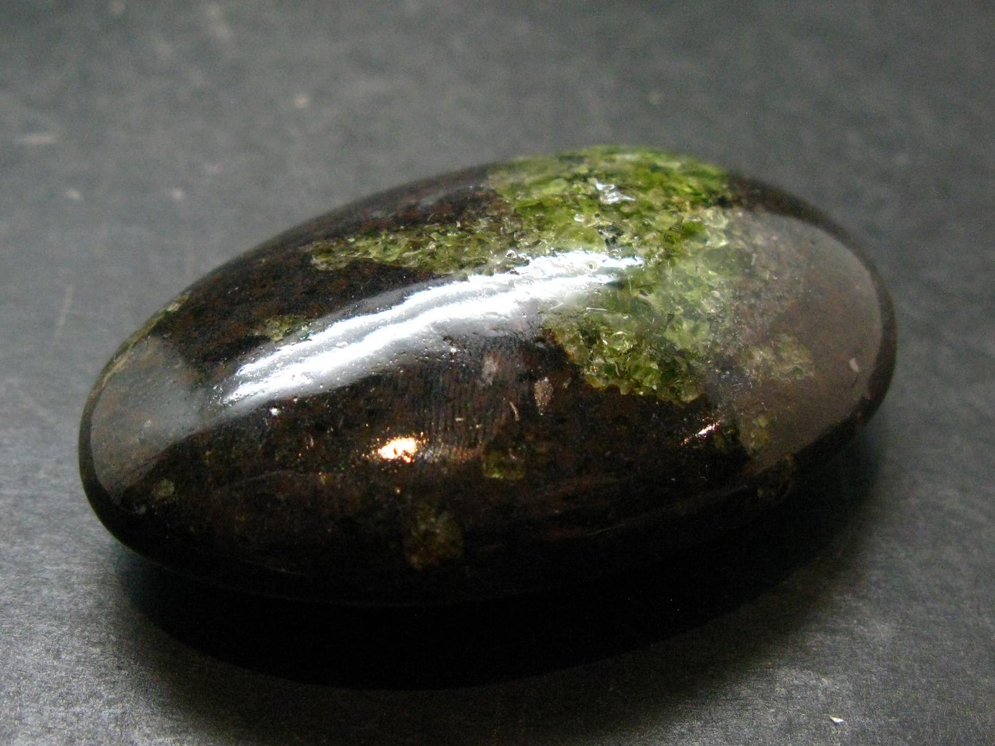 Peridot Olivine Tumbled Stone from Arizona, USA - 2.4" - 66.19 Grams