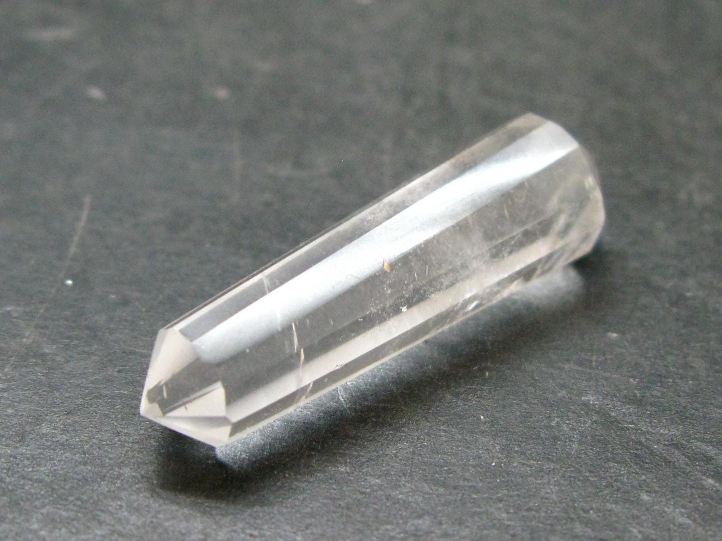 Perfect Quartz Vogel Crystal Healing Wand - 1.4" - 4.55 Grams