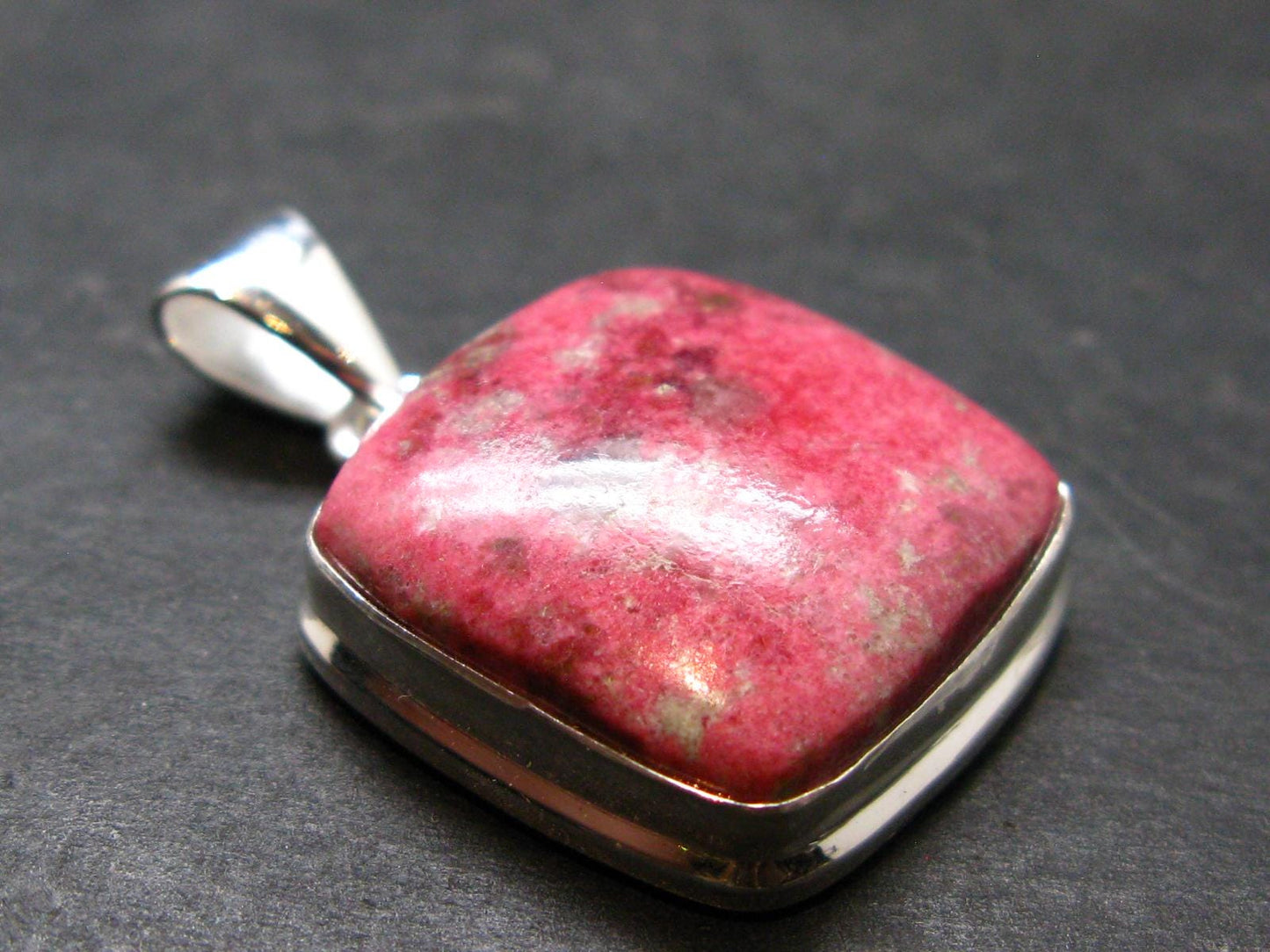 Thulite Silver Plated Pendant From Norway - 1.2" - 7.21 Grams