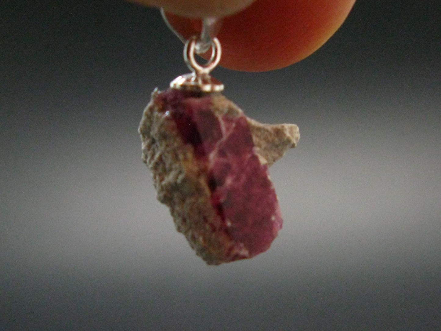 Bixbite Red Emerald Beryl Silver Pendant From Utah USA - 4.85 Carats - 0.7"