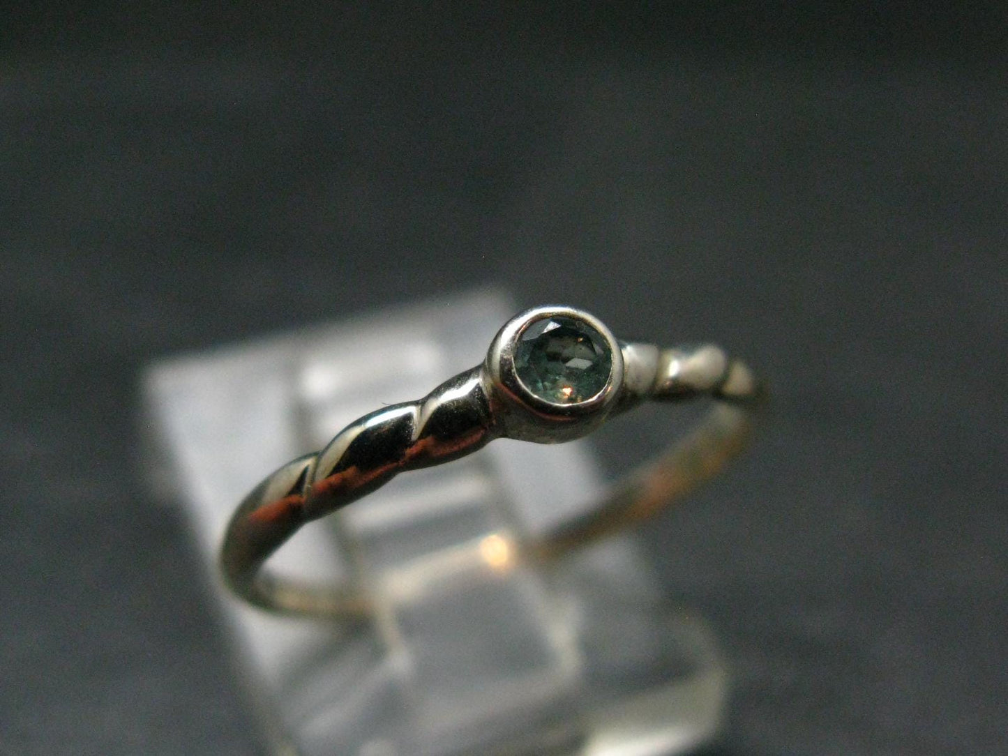 Genuine Alexandrite Gem Silver Ring From Russia - Size 6.25 - 0.91 Grams