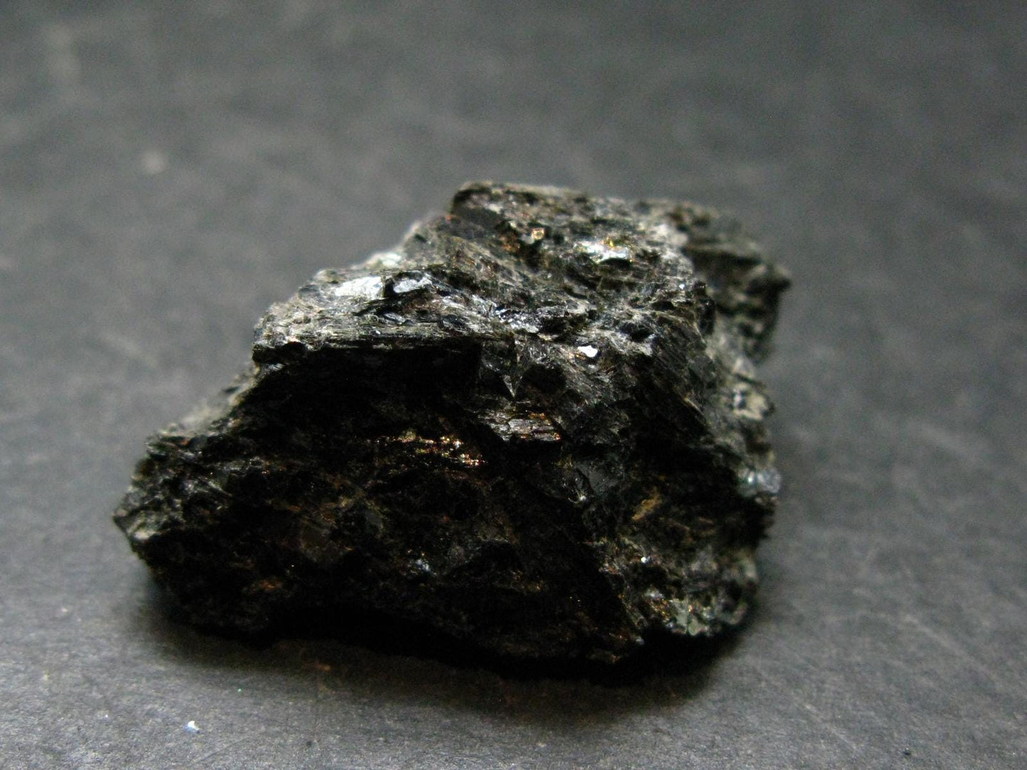 Rare Nuumite Nuummite Raw Piece From Greenland - 21.75 Grams - 1.2"