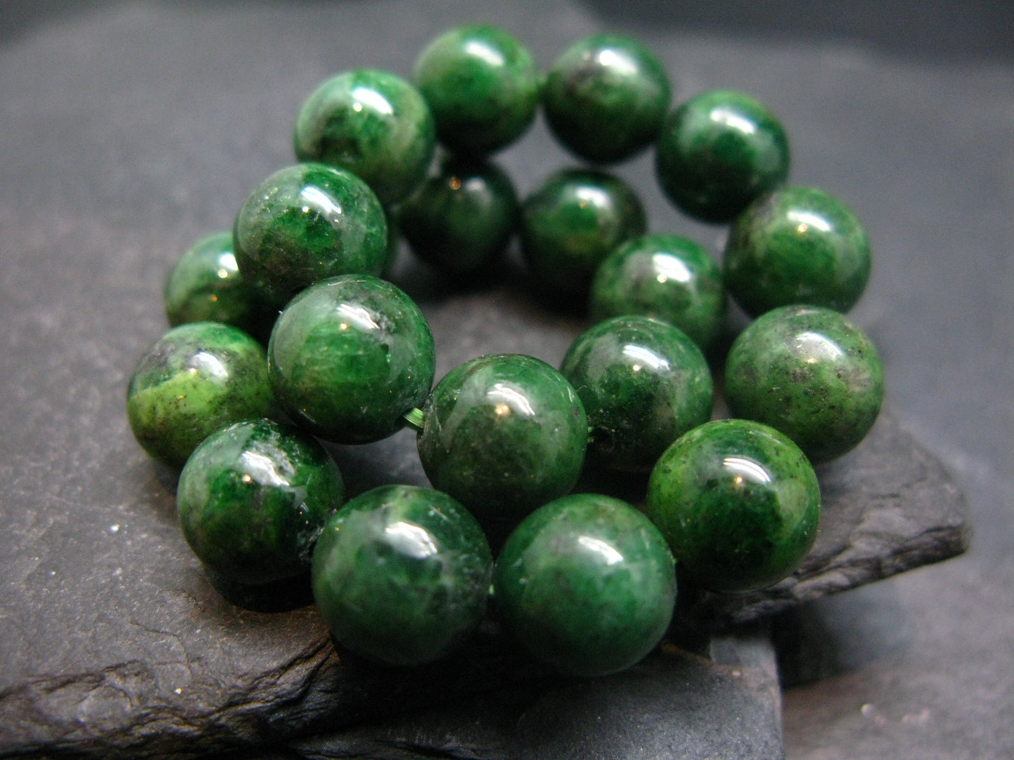 Green Garnet Tsavorite Genuine Bracelet ~ 7 Inches ~ 9.5mm Round Beads