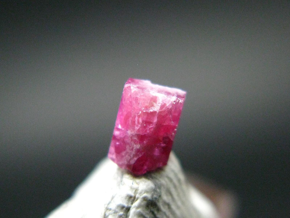 Nice Rare Gem Bixbite Red Emerald Beryl Crystal From Utah USA - 0.35 Carats