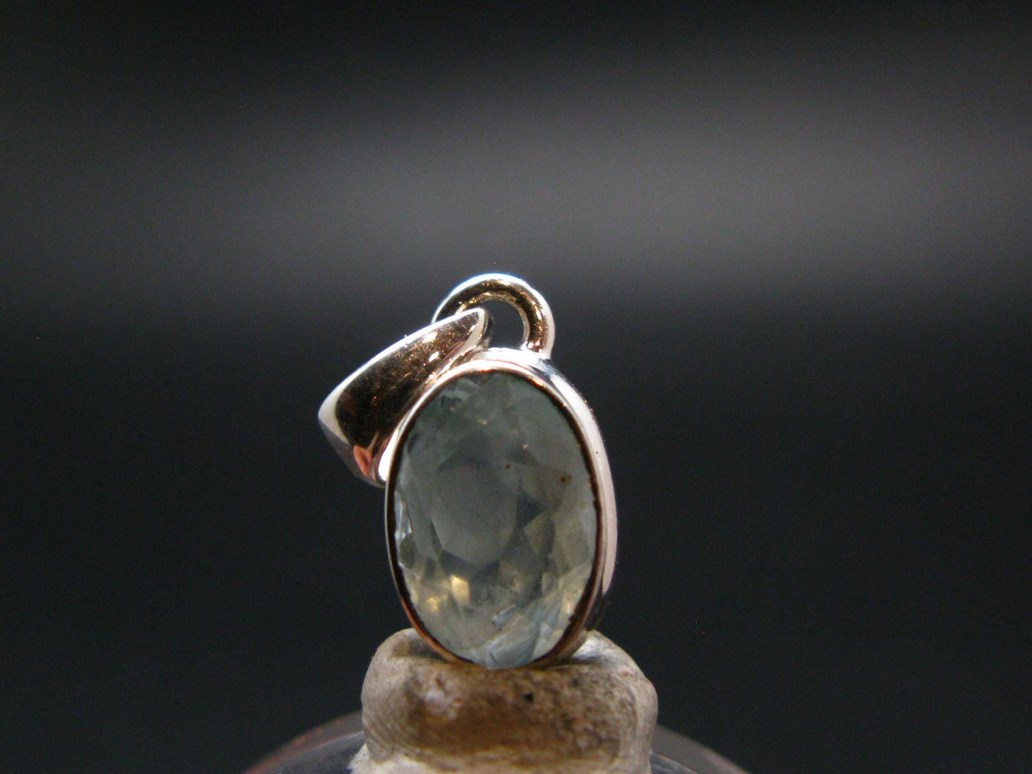 Stunning Genuine Faceted Aquamarine Gem Sterling Silver Pendant From Brazil - 0.7"