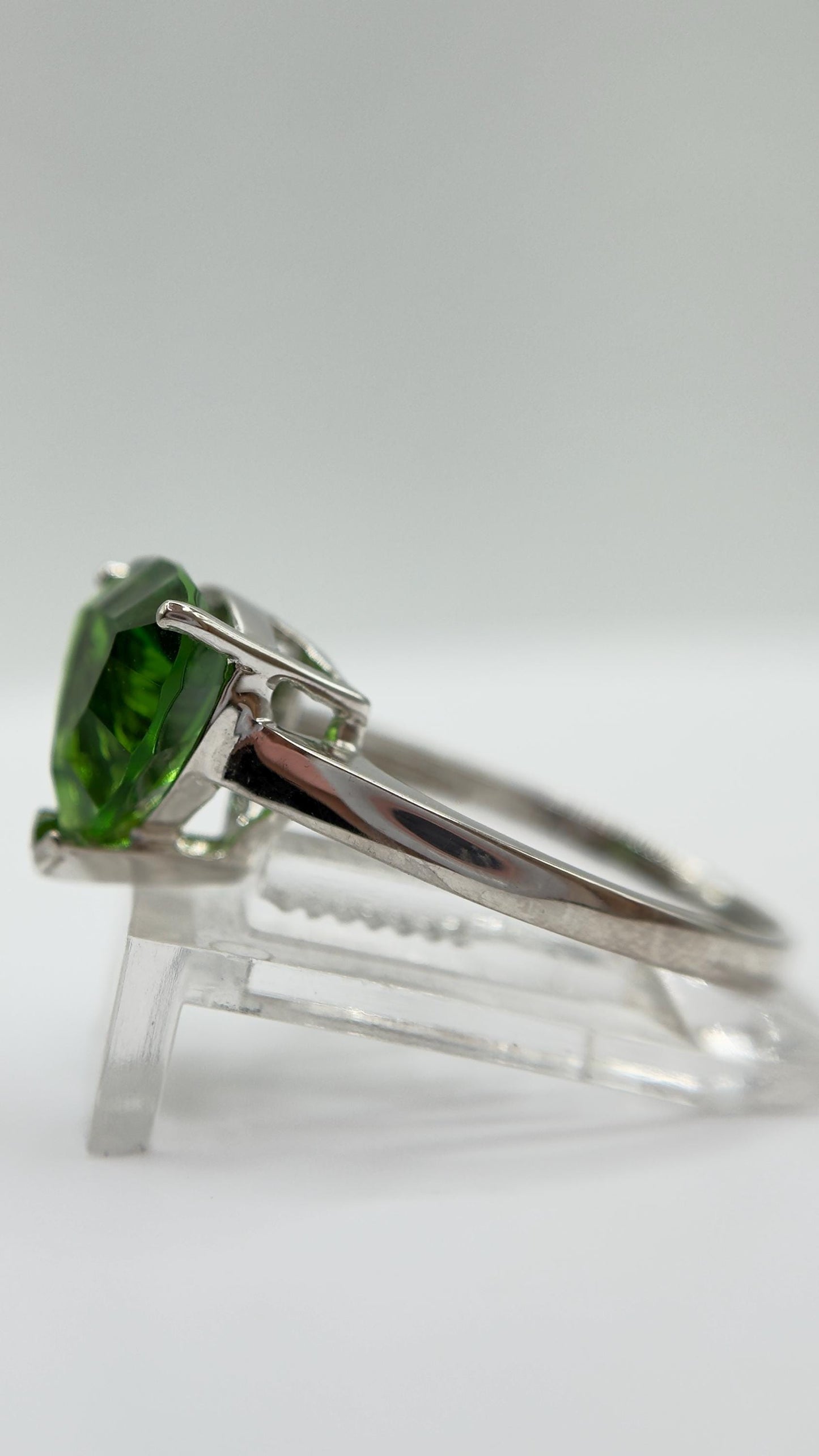 Green Helenite Trillion Cut Ring – Sterling Silver Faceted Gemstone Statement Ring