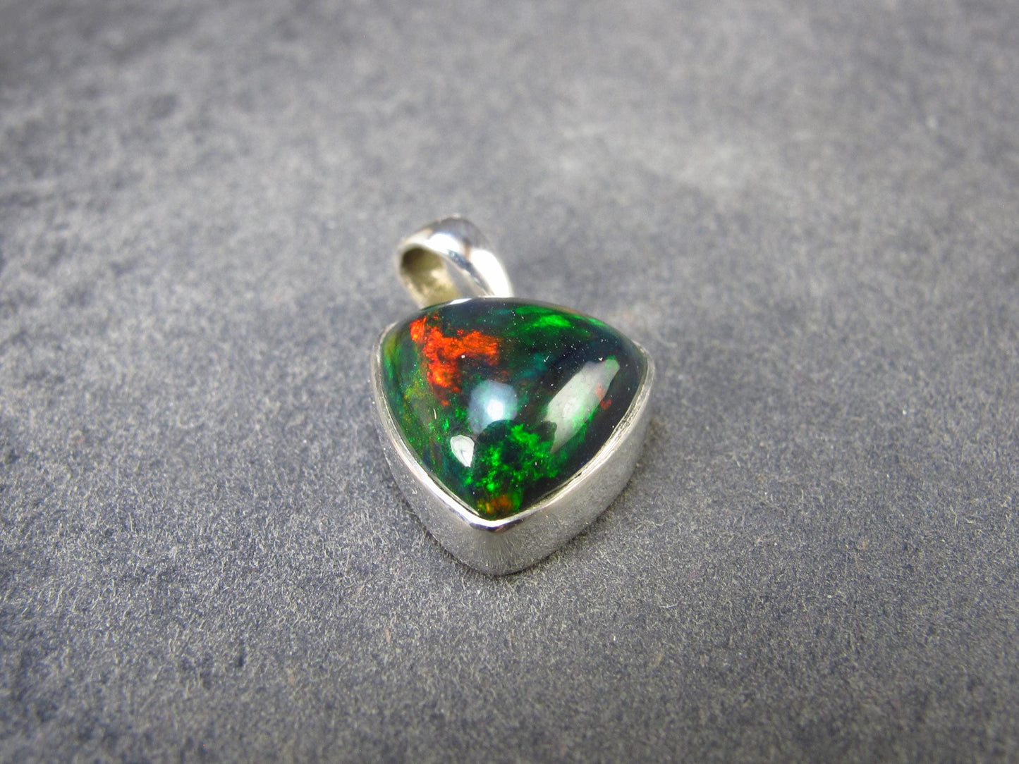 Rare Black Opal Sterling Silver Pendant from Australia - 0.7" - 1.61 Grams