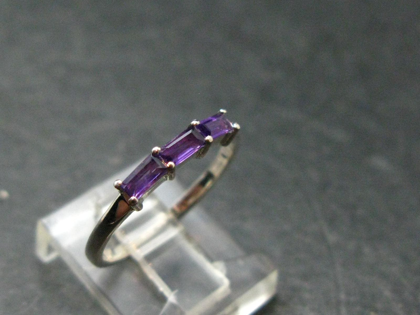 Natural Rich Purple Color Amethyst Sterling Silver Ring - 1.34 Grams - Size 6
