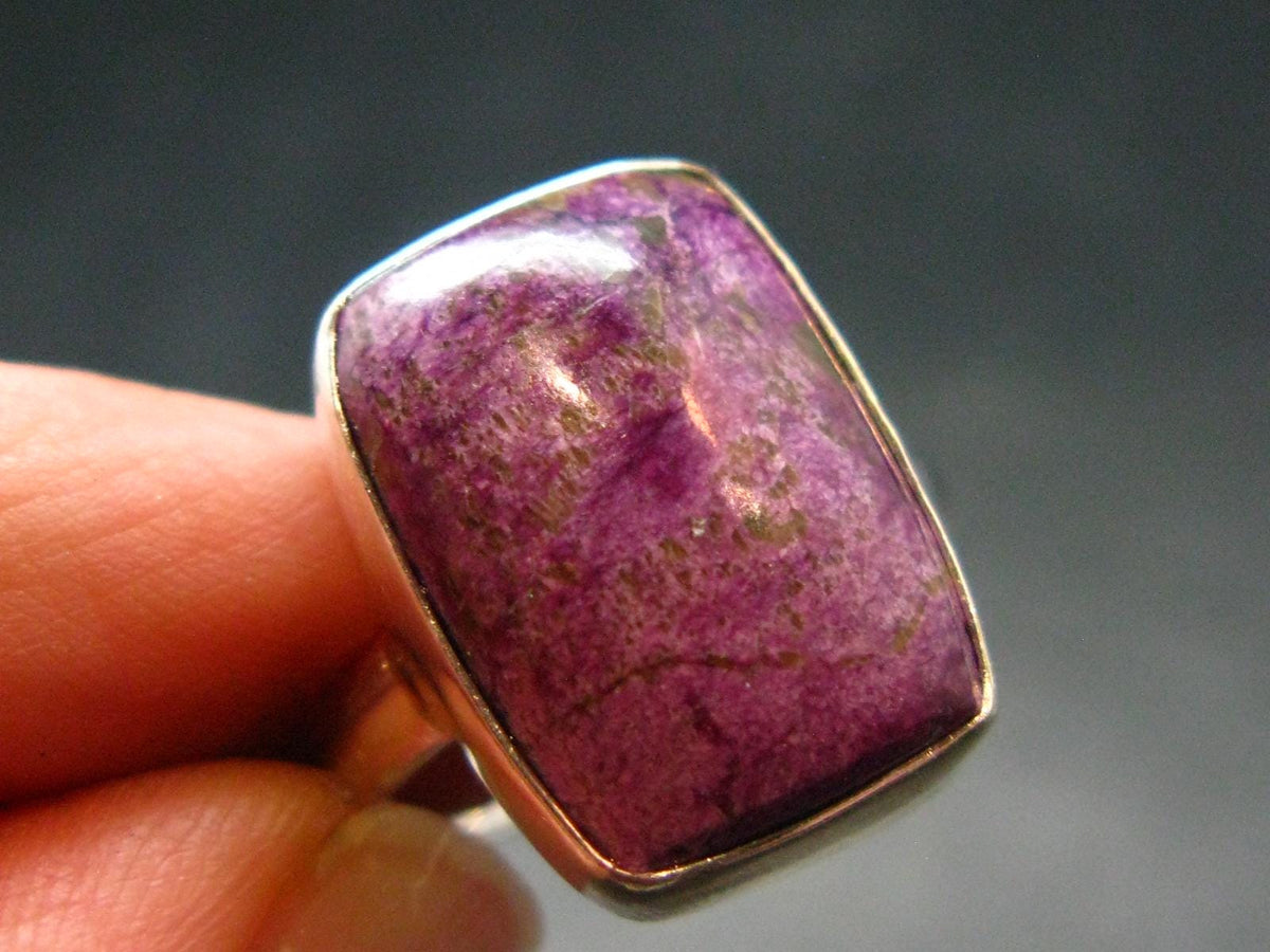 Rare Stichtite Silver Plated Ring from Australia - Size 8 - 4.53 Grams