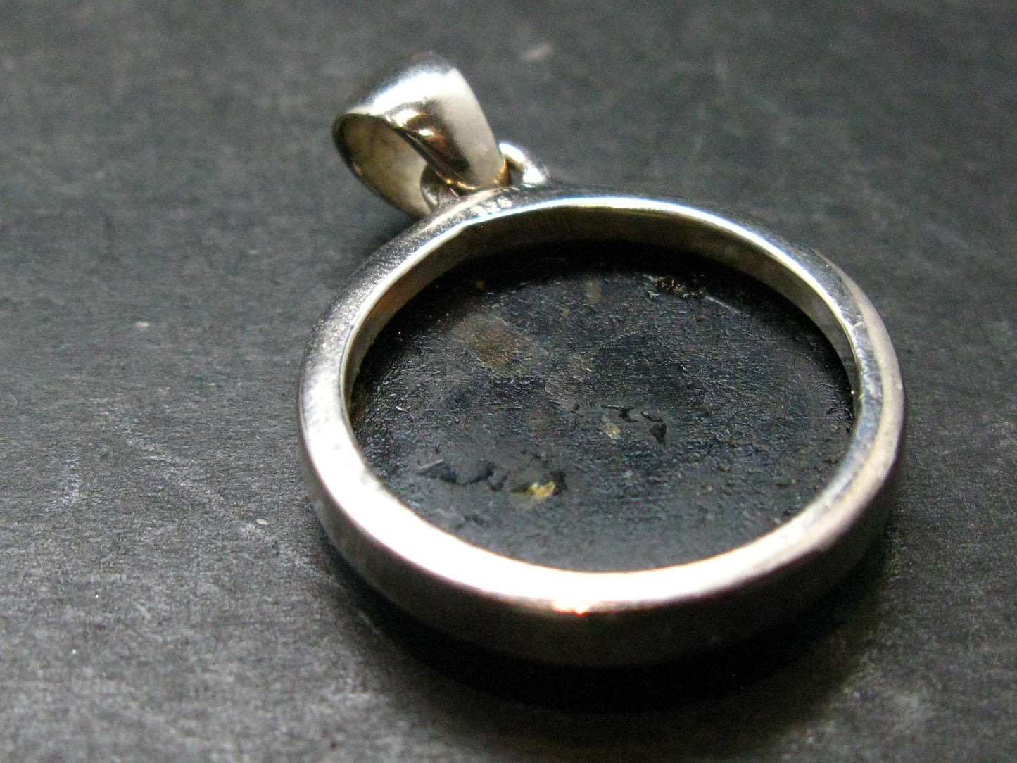 Very Rare Sterling Silver Nuumite Nuummite Pendant From Greenland - 1.4" - 7.80 Grams