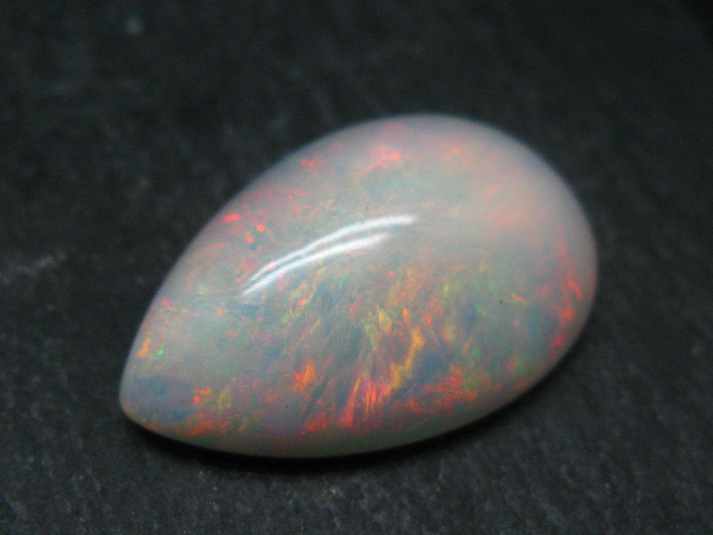 Precious Opal Cabochon From Welo Ethiopia - 30.21 Carats