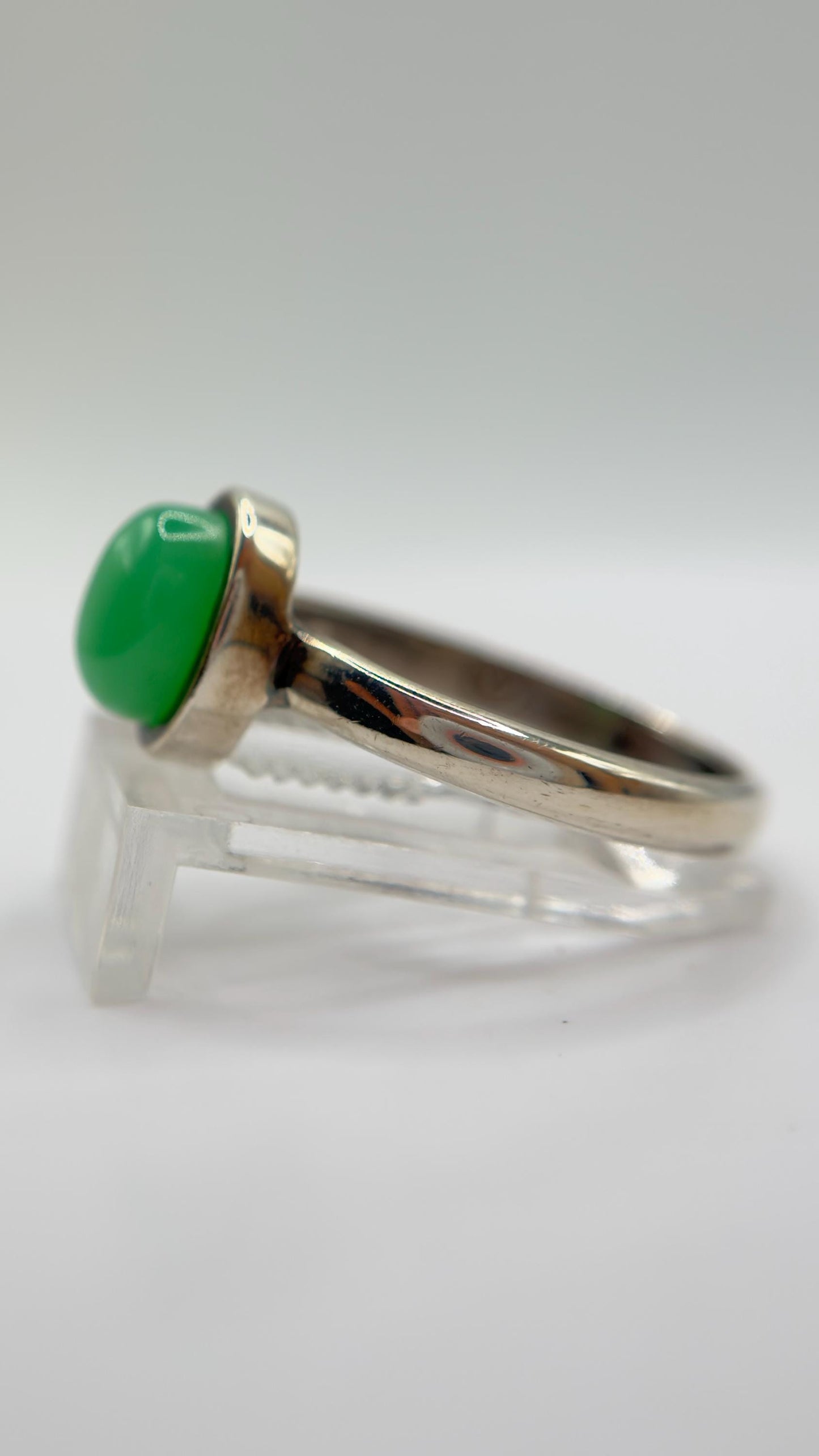 Chrysoprase Oval Ring – Elegant Natural Green Chalcedony Sterling Silver Jewelry - Size 8