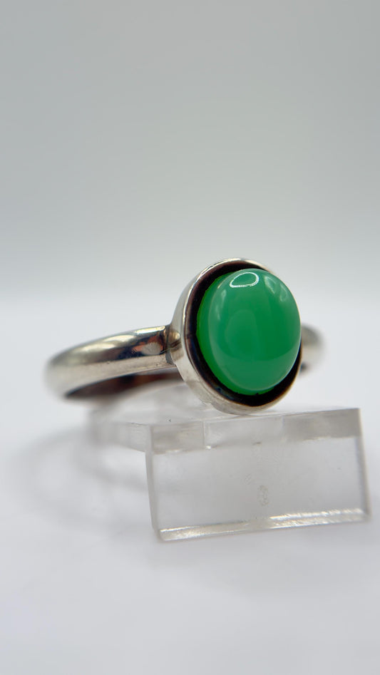 Chrysoprase Oval Ring – Elegant Natural Green Chalcedony Sterling Silver Jewelry - Size 8