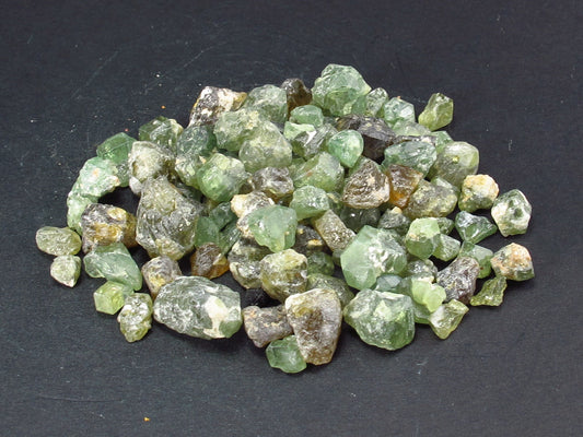Rare Lot of Demantoid Garnet crystals from Madagascar - 150 Carats