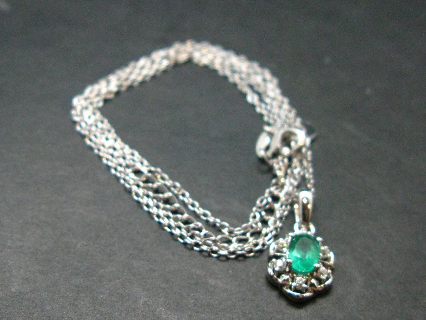 Emerald Silver Pendant W/Chain From Colombia - 0.46 Carats