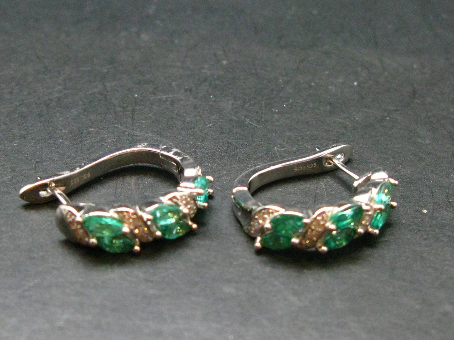 Gem Emerald Faceted Earrings In Sterling Silver - 1.45 Carats
