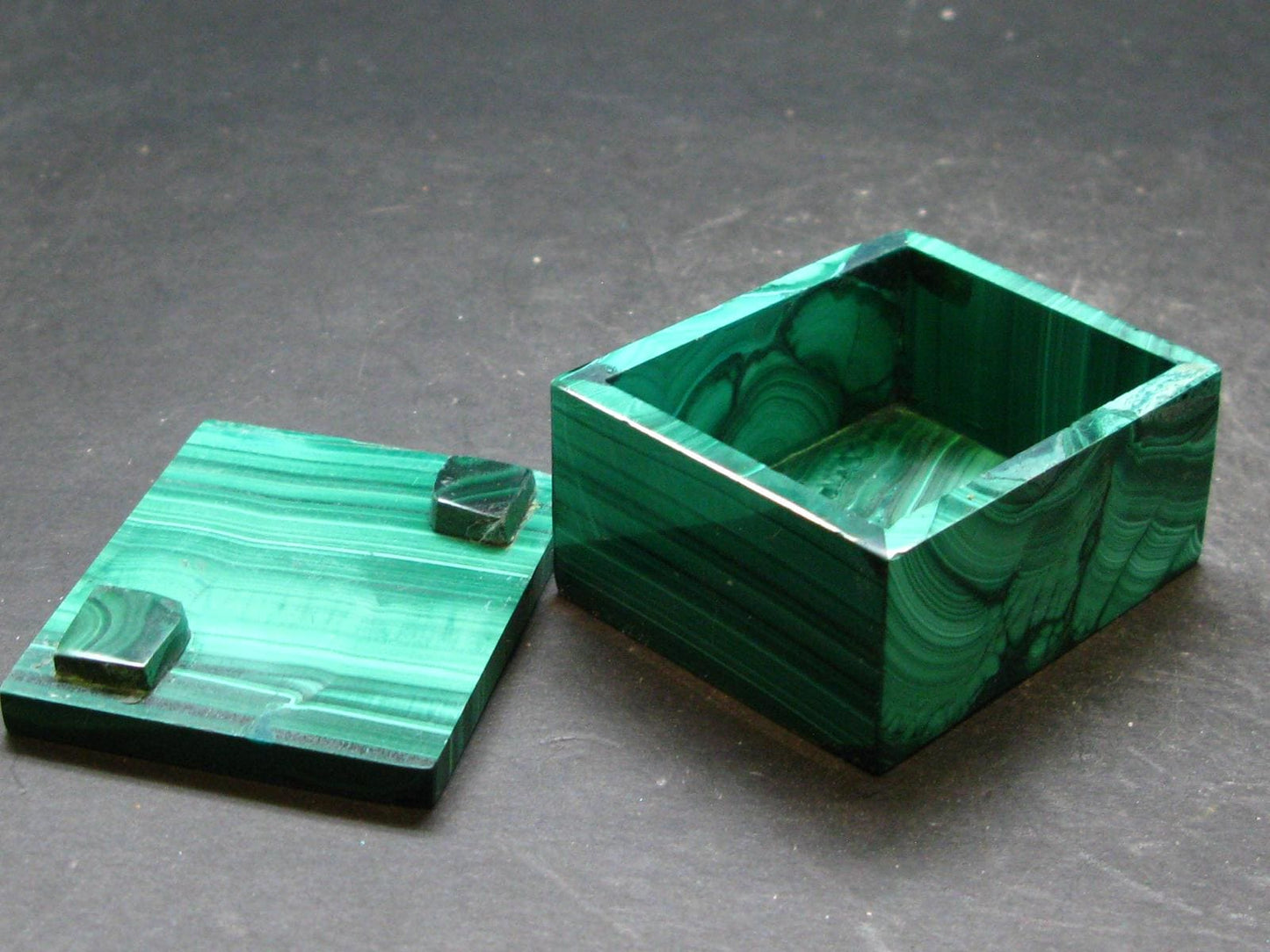 Rich Vibrant Green Malachite Box From Congo - 2.0" - 116.21 Grams