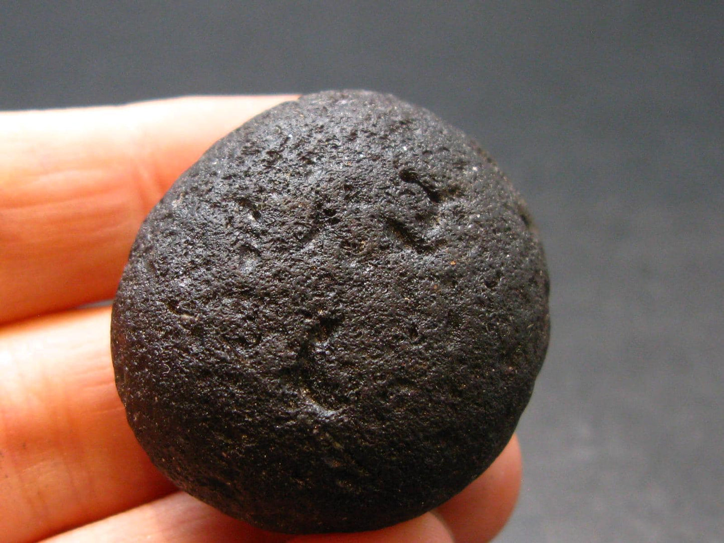 Colombianite Pseudotektite from Colombia - 25.13 Grams - 1.3"