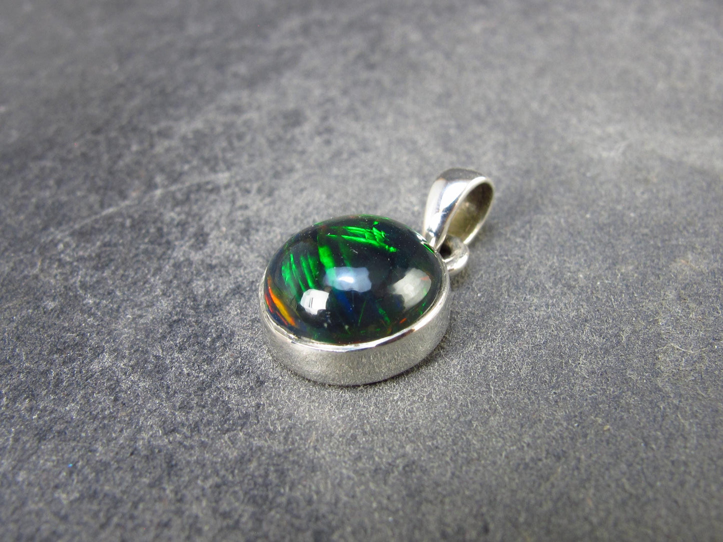 Rare Black Opal Sterling Silver Pendant from Australia - 0.7" - 1.57 Grams