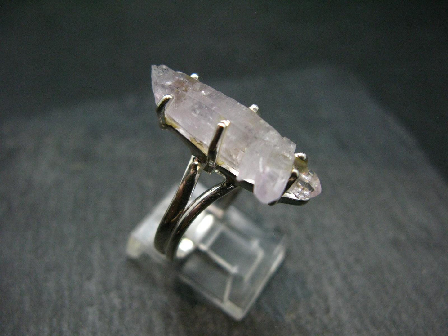 Vera Cruz Amethyst Silver Ring From Mexico - Size 9 - 5.0 Grams