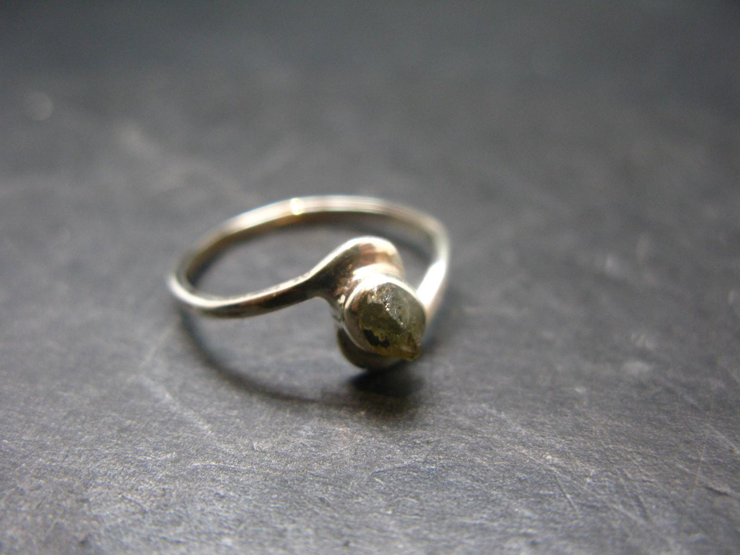 Cute Gem Moldavite Sterling Silver Ring From Czech Republic - Size 7 - 1.3 Grams