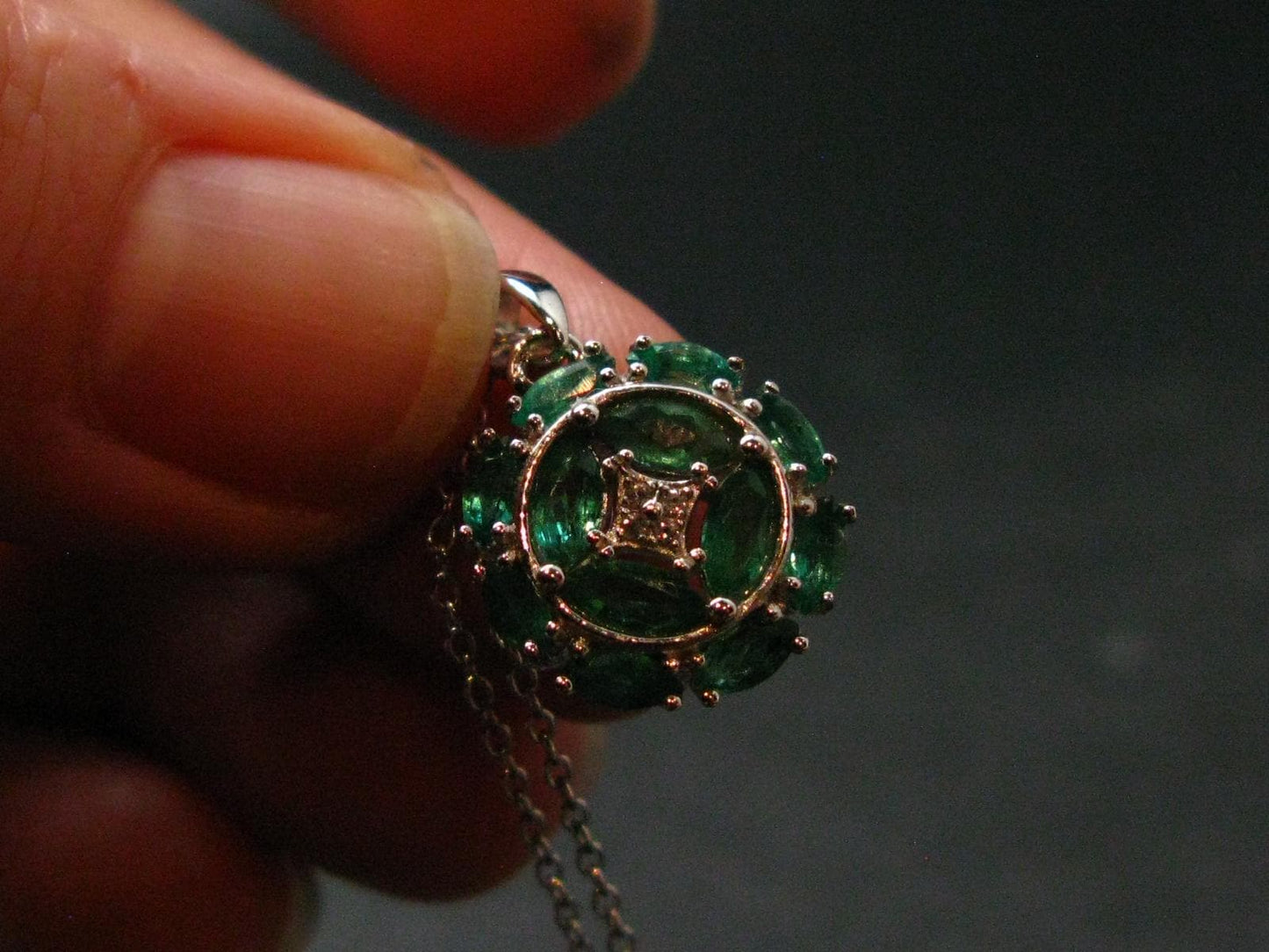 Emerald Silver Pendant W/Chain From Colombia - 2.90 Grams Total