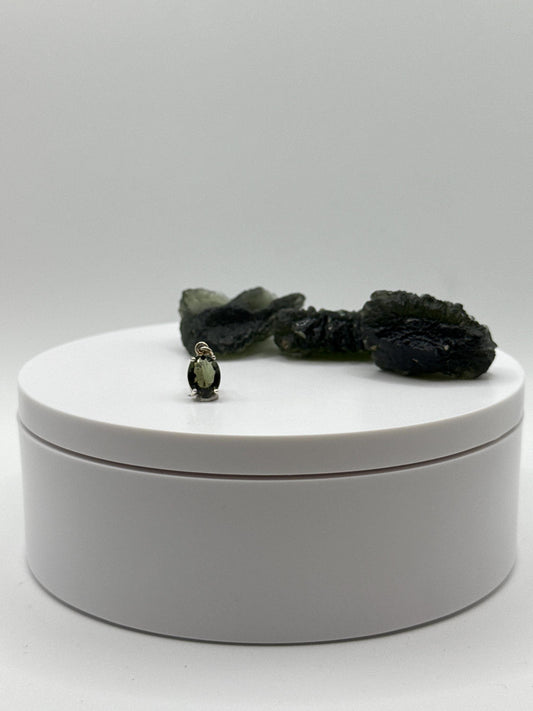 Elegant Oval Moldavite Pendant in Sterling Silver - 1.13 Grams