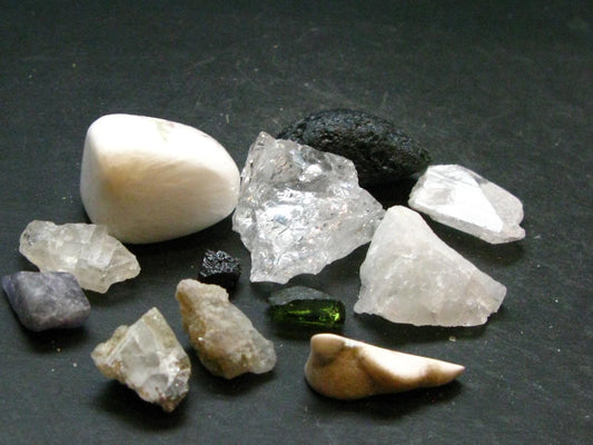 Synergy 12 Set Phenakite Moldavite Natrolite Petalite Danburite Tektite Scolecite Herderite Tanzanite Brookite 85.03 Gr