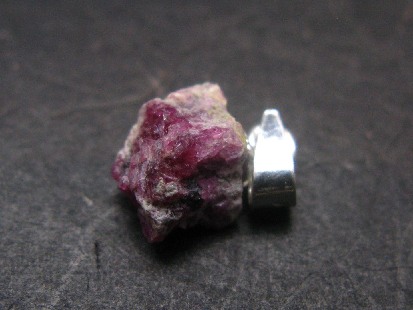 Bixbite Red Emerald Beryl Silver Pendant From Utah USA - 2.67 Carats - 0.6"