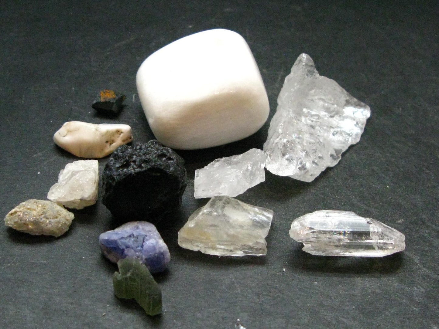 Synergy 12 Set Phenakite Moldavite Natrolite Petalite Danburite Tektite Scolecite Herderite Tanzanite Brookite 59.25 Gr