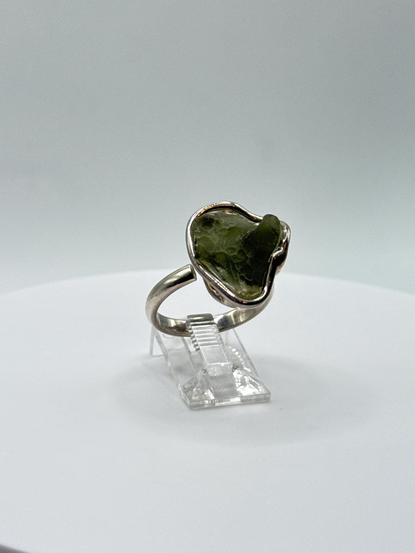 Elegant Raw Moldavite Ring in Sterling Silver – Cosmic Green Beauty - Size 8.5