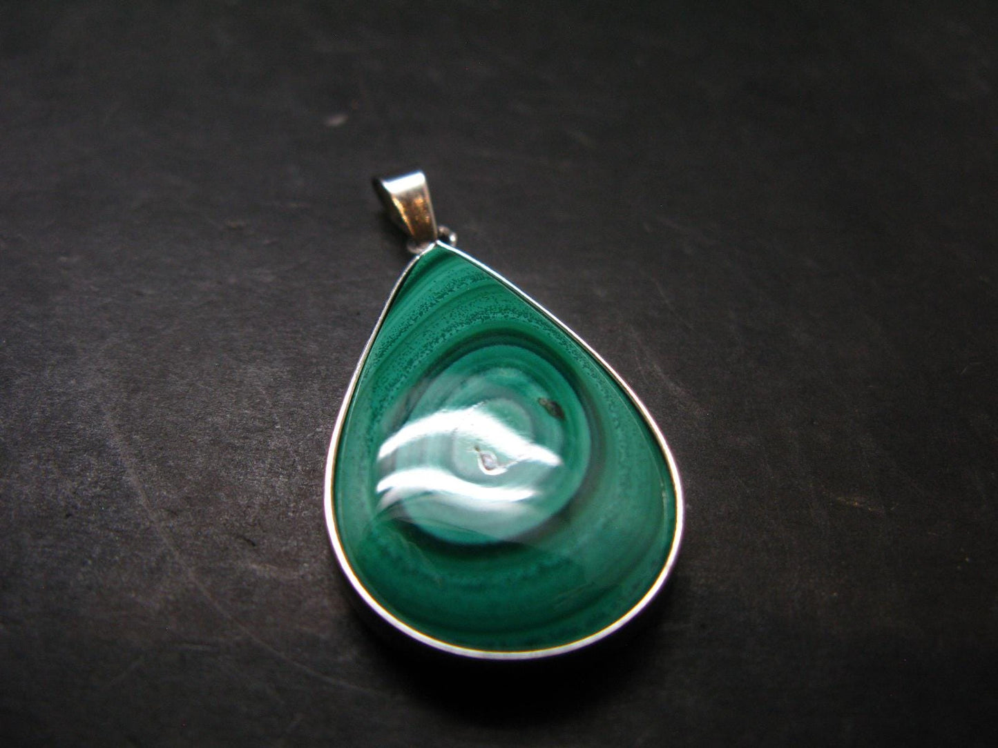 Queen of Green!! Genuine Vivid Vibrant Green Malachite Sterling Silver Pendant - 1.6" - 9.93 Grams