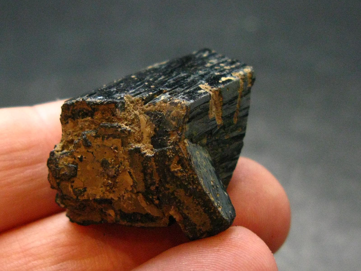 Ilvaite Crystal From China - 1.0" - 15.72 Grams
