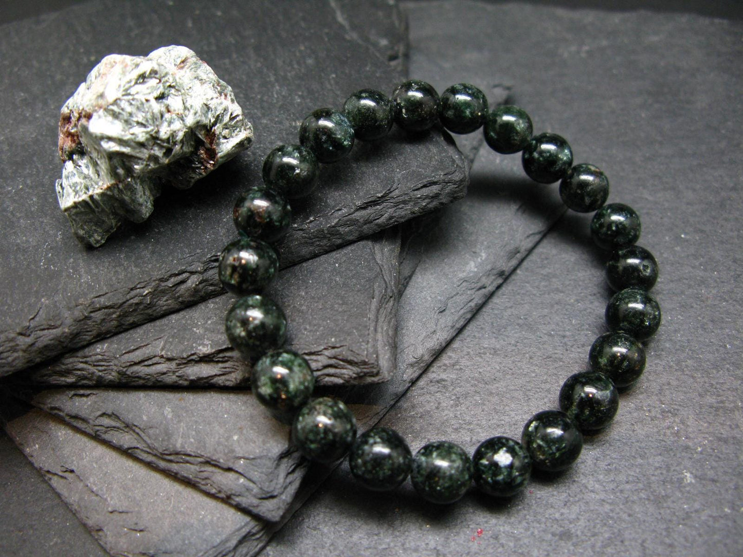Seraphinite Clinochlore Genuine Bracelet ~ 7 Inches ~ 8mm Round Beads