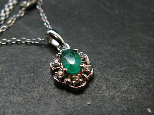 Emerald Silver Pendant W/Chain From Colombia - 2.13 Grams Total