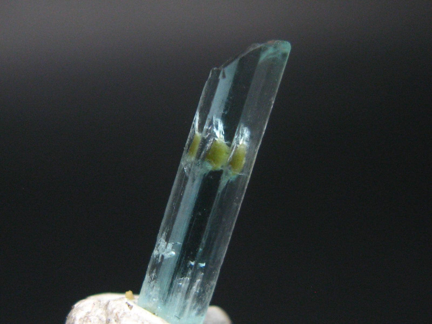 Emerald Vanadium Beryl Crystal From Nigeria - 0.7" - 1.91 Carats