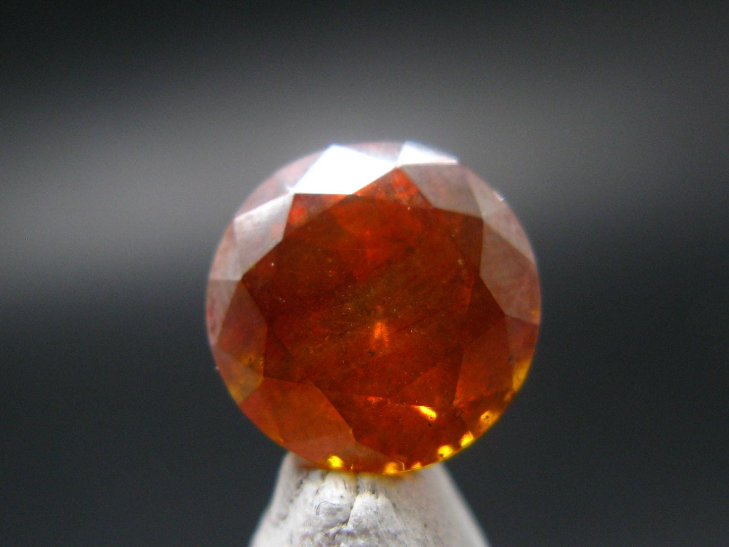 Gem Sphalerite Facetted Cut Stone from Spain - 7.67 Carats