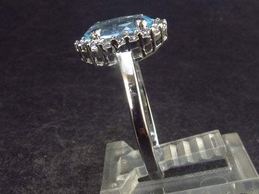 Natural Oval Shaped Blue Topaz Crystal Sterling Silver Ring with CZ - Size 7.75 - 2.71 Grams