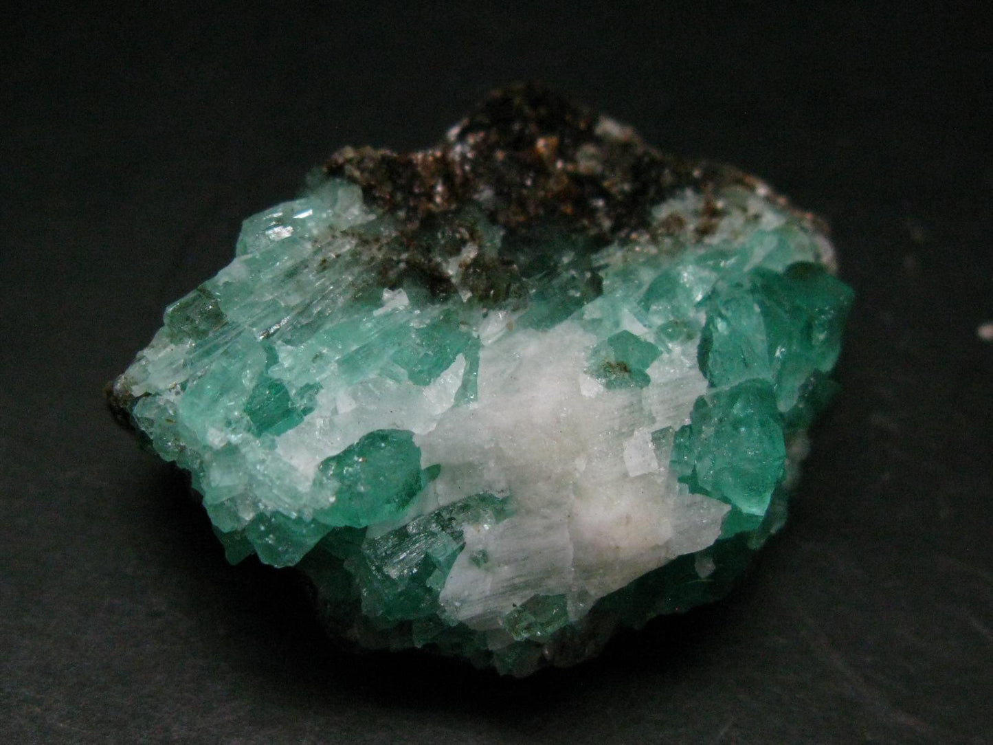 Emerald Beryl Cluster from Pakistan - 1.8" - 34.83 Grams