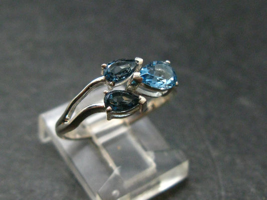 Facetted Blue Topaz Sterling Silver Ring - 1.79 Grams - Size 6