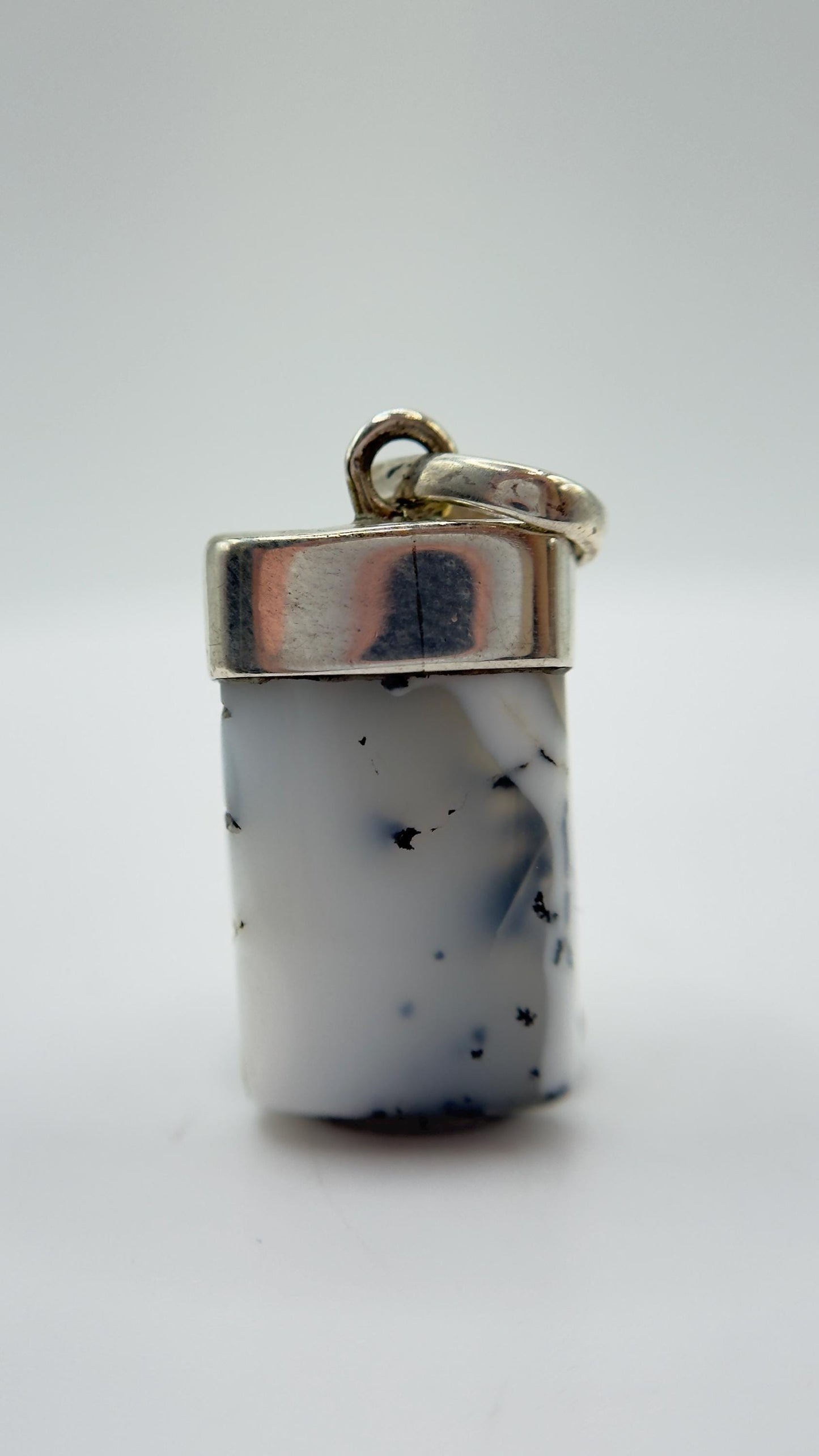 Elegant Dendritic Agate Pendant – Natural Scenic Pattern Gemstone Statement Jewelry