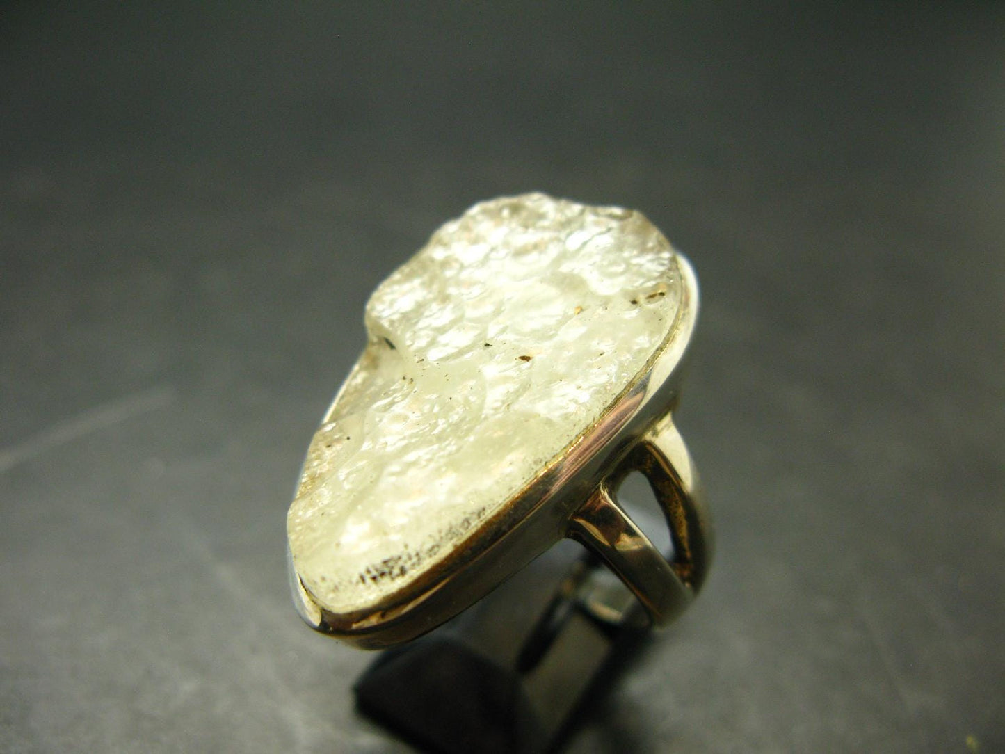 Natural Gem Raw Libyan Desert Glass Tektite Sterling Silver Ring from Libya - Size 9 - 9.19 Grams