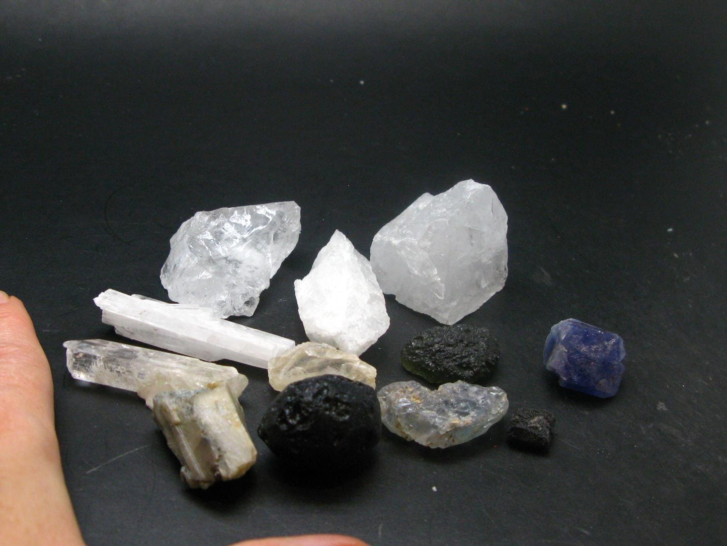 Synergy 12 Set Phenakite Moldavite Natrolite Petalite Danburite Tektite Scolecite Herderite Tanzanite Brookite 175.76 Gr