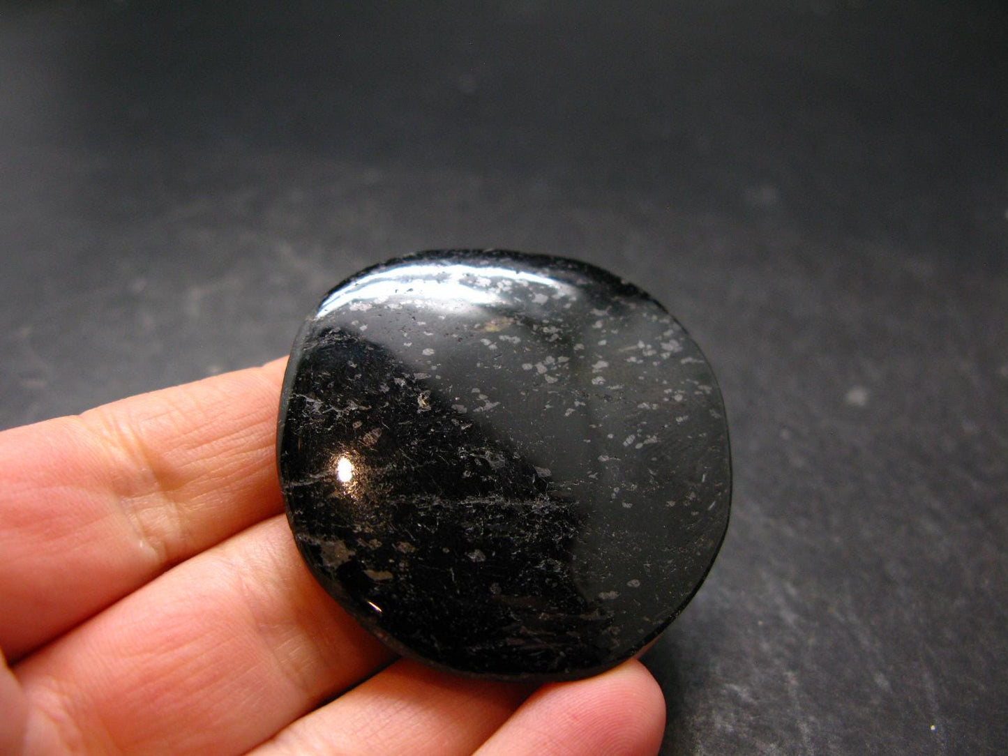 Rare Nuumite Nuummite Tumbled Stone From Greenland - 25.64 Grams - 1.7"