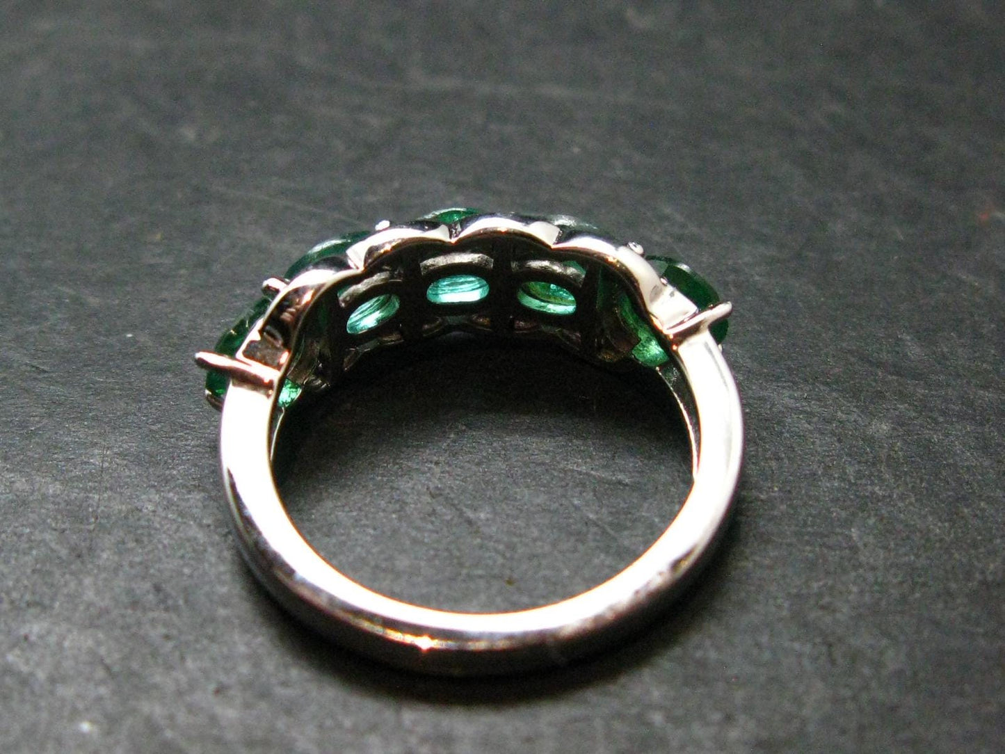 Emerald Faceted Silver Ring from Colombia - 3.05 Grams Total - Size 6