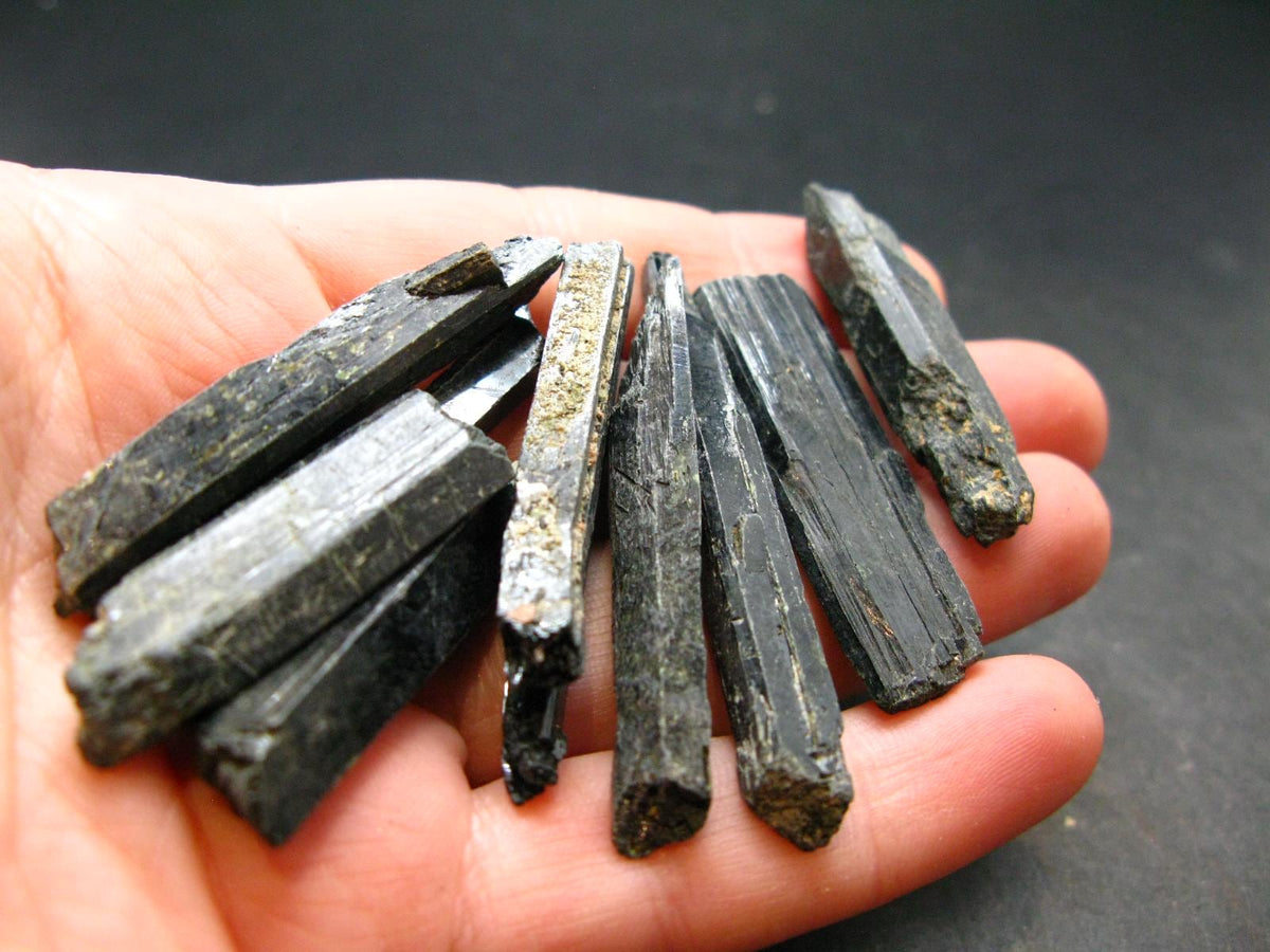 Lot of 10 Rare Aegirine Crystals From Malawi - 35.06 Grams